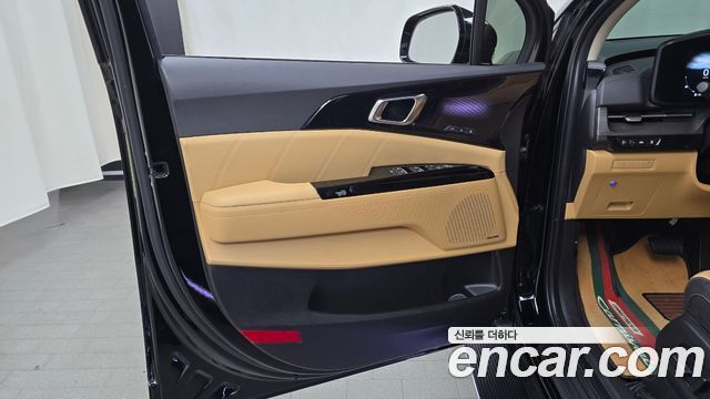 Kia Canival 2023 — photo 14