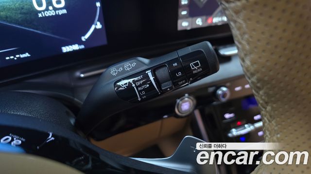 Kia Canival 2023 — photo 28