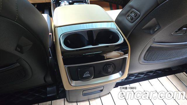 Kia Canival 2023 — photo 31