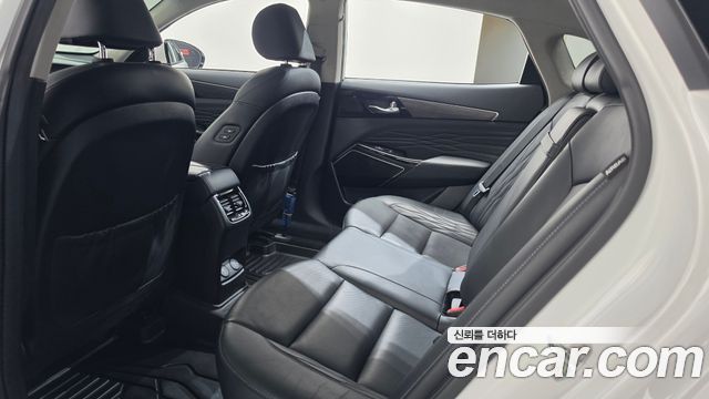 Kia K7 2020 — photo 17