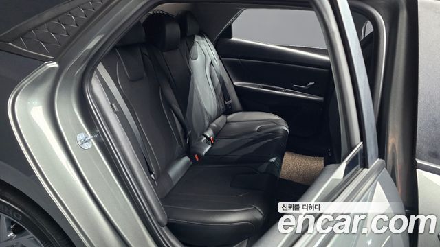 Hyundai AVANTE 2026 — photo 16