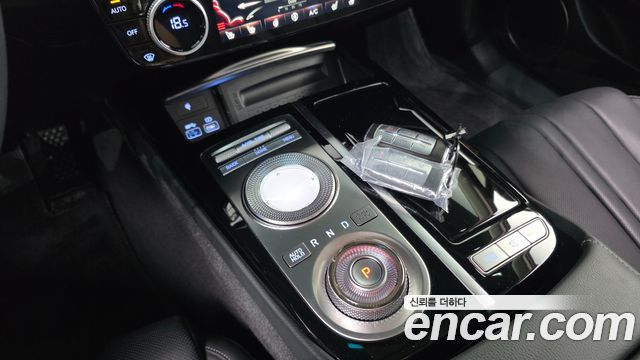 Genesis G80 2022 — photo 12