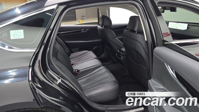 Genesis G80 2022 — photo 17