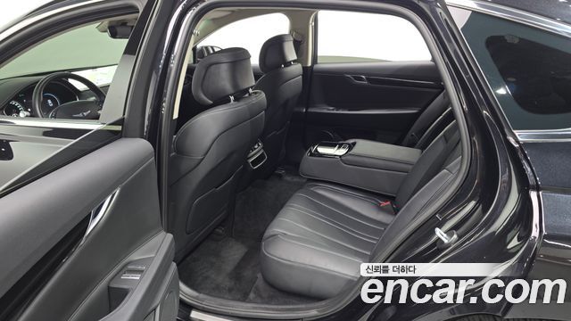 Genesis G80 2022 — photo 18