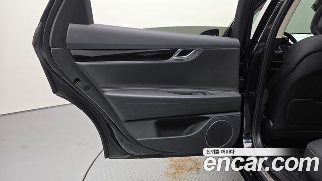 Genesis G80 2022 — photo 15