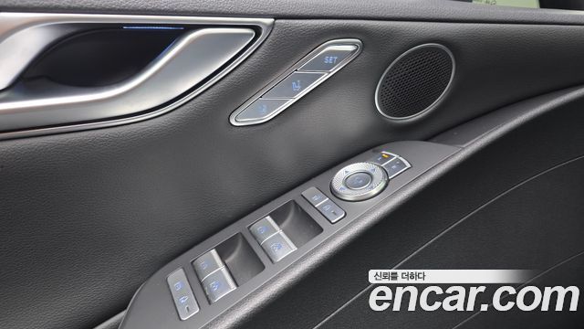 Genesis G80 2022 — photo 29