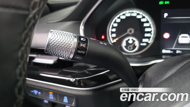 Genesis G80 2022 — photo 30