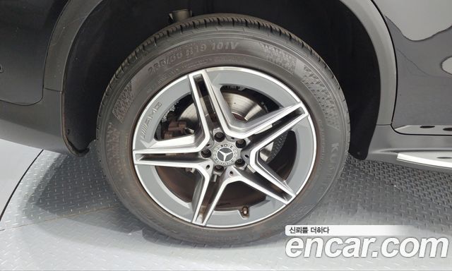 Mercedes-Benz GLC-Class 2021 — photo 5