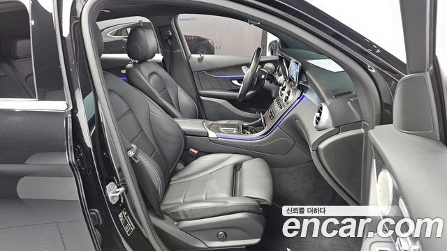 Mercedes-Benz GLC-Class 2021 — photo 13