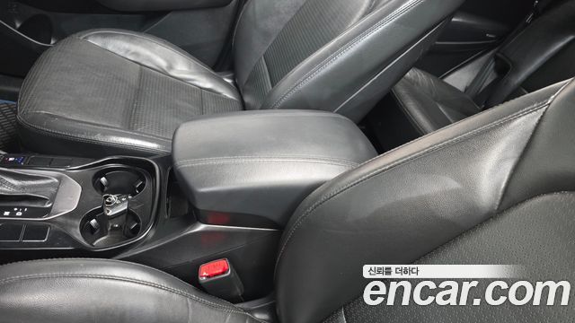 Hyundai Santafe 2015 — photo 28