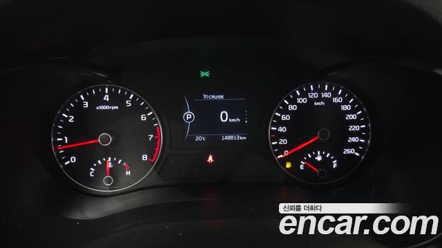 Kia K5 2017 — photo 11
