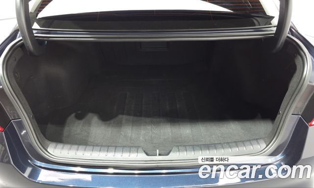 Kia K5 2017 — photo 22