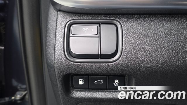 Kia K5 2017 — photo 25