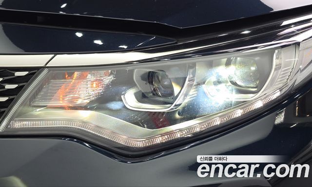 Kia K5 2017 — photo 8
