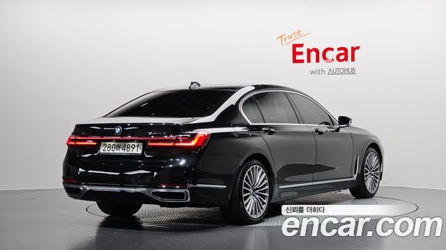 BMW 7-Series 2020 — photo 2
