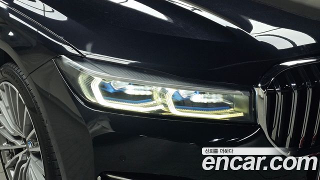 BMW 7-Series 2020 — photo 8