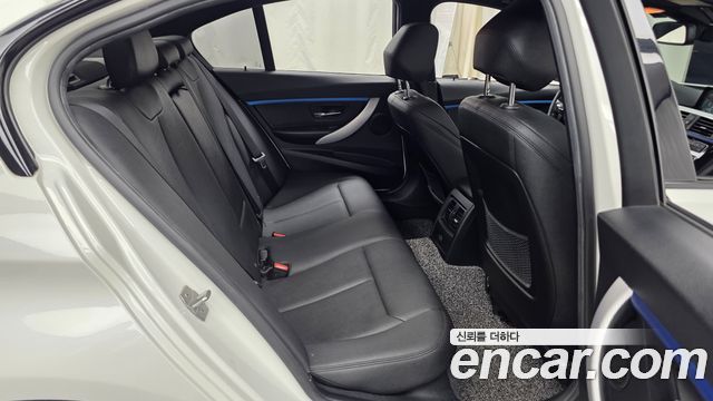 BMW 3-Series 2016 — photo 12