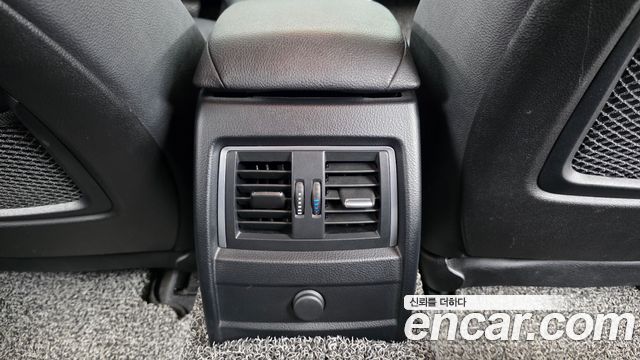 BMW 3-Series 2016 — photo 18