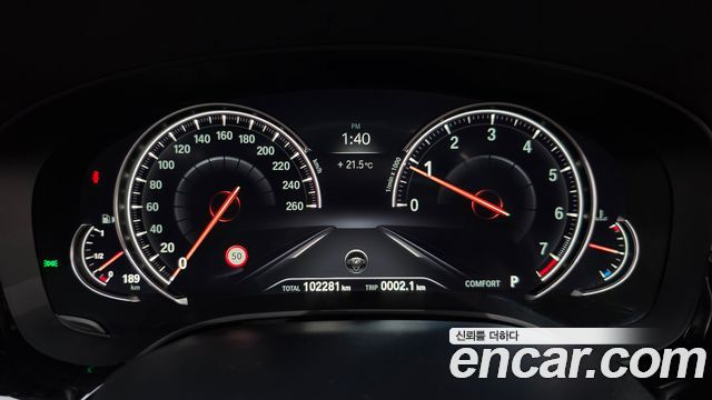 BMW 5-Series 2018 — photo 8