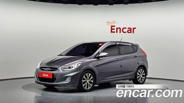 Hyundai Accent 2014 — photo 1