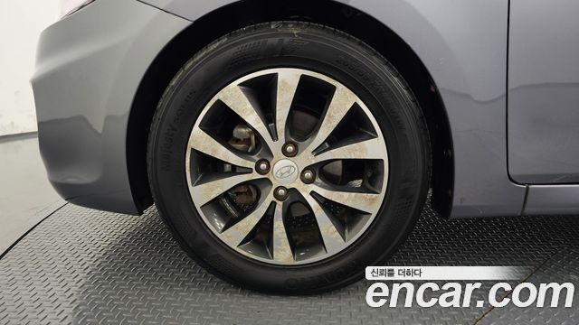 Hyundai Accent 2014 — photo 5