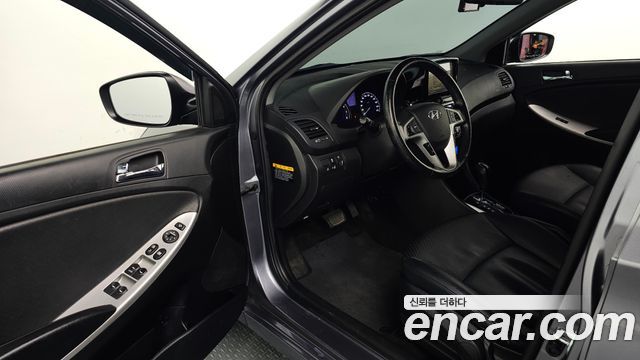 Hyundai Accent 2014 — photo 13