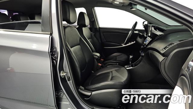 Hyundai Accent 2014 — photo 17