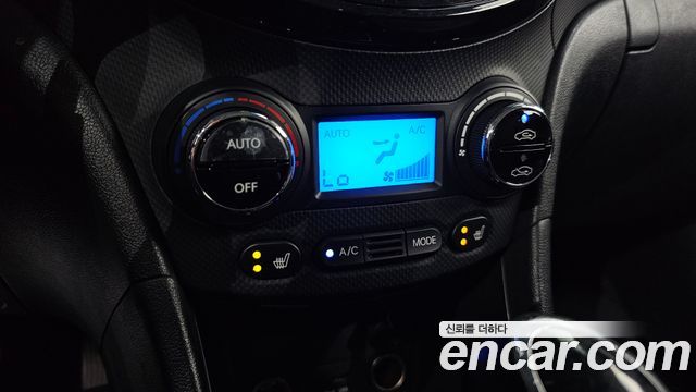 Hyundai Accent 2014 — photo 24