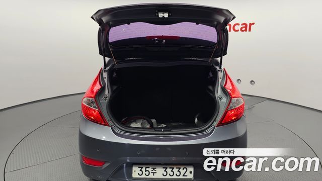 Hyundai Accent 2014 — photo 26