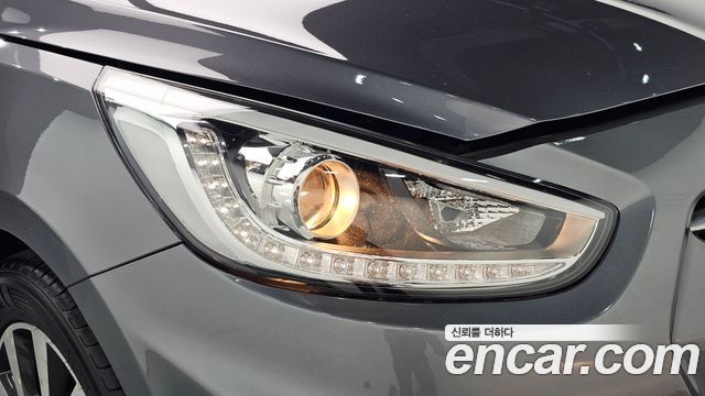 Hyundai Accent 2014 — photo 8