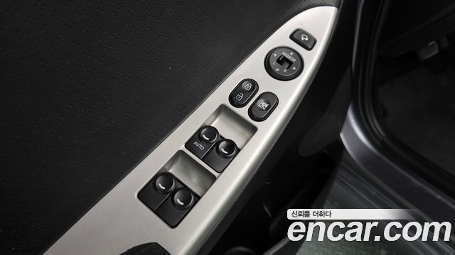 Hyundai Accent 2014 — photo 28