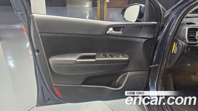 Kia Sportage 2017 — photo 14