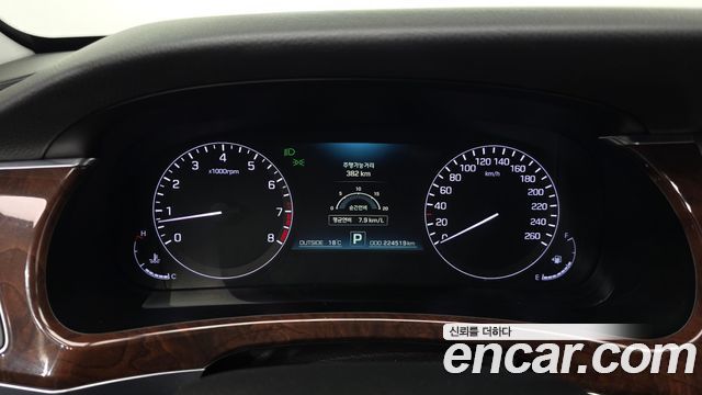 Hyundai Equus 2014 — photo 8