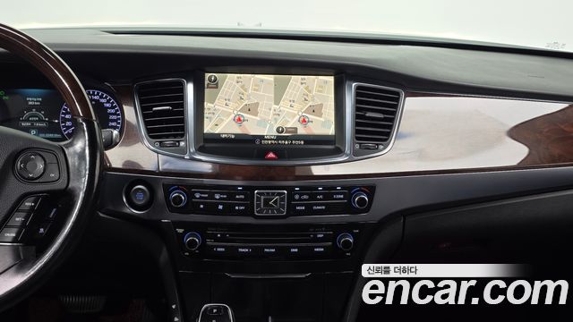 Hyundai Equus 2014 — photo 15