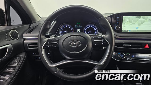 Hyundai Sonata 2022 — photo 19