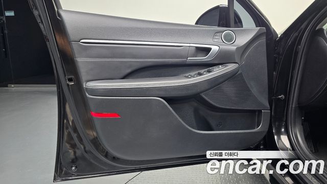 Hyundai Sonata 2022 — photo 14