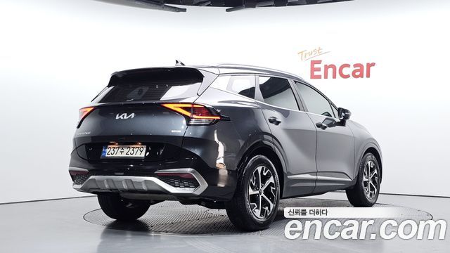 Kia Sportage 2023 — photo 2
