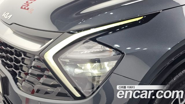 Kia Sportage 2023 — photo 8