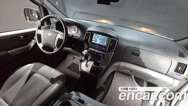 Hyundai Starex 2019 — photo 10