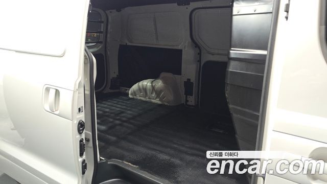 Hyundai Starex 2019 — photo 17