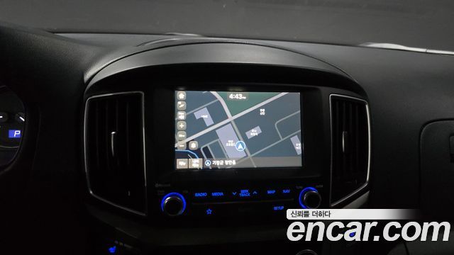 Hyundai Starex 2019 — photo 22