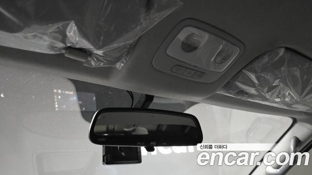 Hyundai Starex 2019 — photo 25
