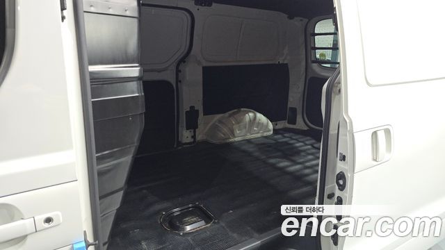 Hyundai Starex 2019 — photo 16
