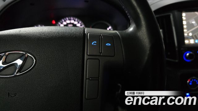Hyundai Starex 2019 — photo 31