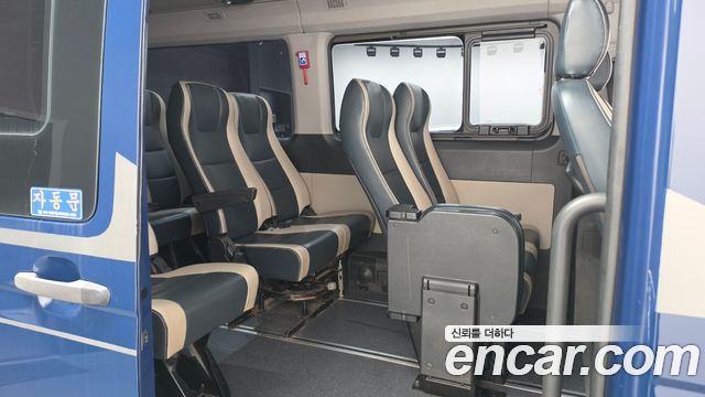 Hyundai Solati 2018 — photo 18