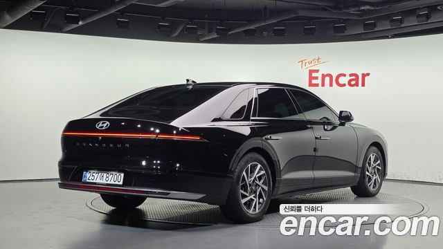 Hyundai Grandeur 2023 — photo 2