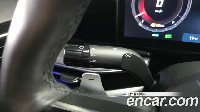 Hyundai Grandeur 2023 — photo 30