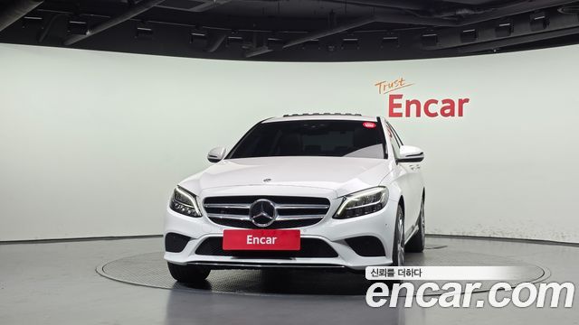 Mercedes-Benz C-Class 2020 — photo 3