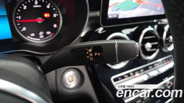 Mercedes-Benz C-Class 2020 — photo 9