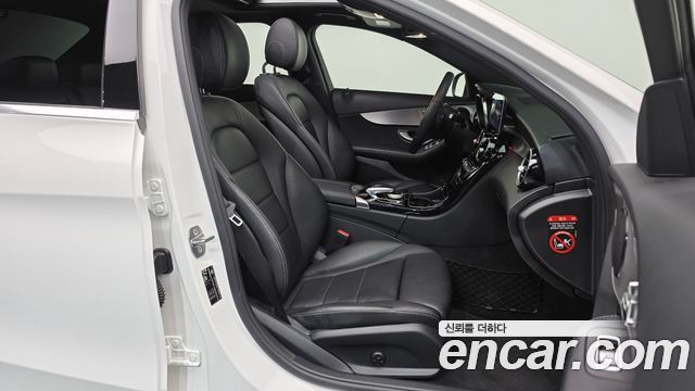 Mercedes-Benz C-Class 2020 — photo 11